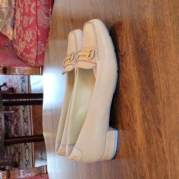 Prada Leather Loafers - Picture 5 of 12